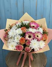 Букет цветов из:  Розы, Герберы и Хризантемы в Советском Республики Крым