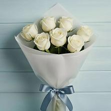 Букет 7 Белых роз Эдлесс Лав в Советском Республики Крым
