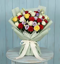 Букет цветов из:  Розы в Советском Республики Крым