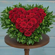 Цветочная композиция из Розы в виде сердца в Советском Республики Крым