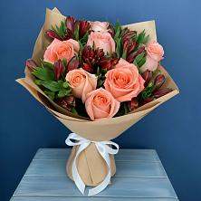 Букет цветов из:  Розы и Альстромерии в Советском Республики Крым
