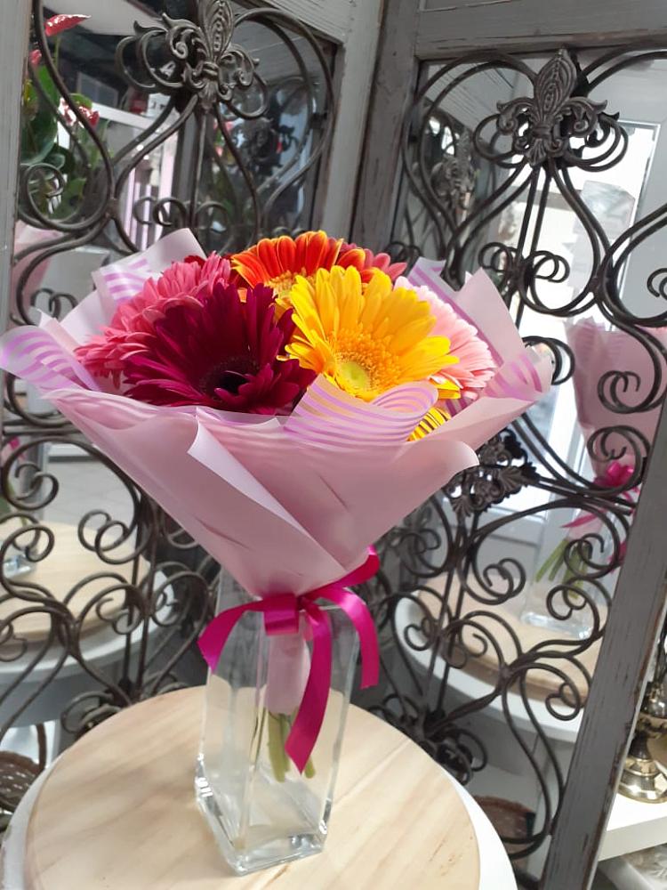 Букет цветов из: Герберы в Советском Республики Крым