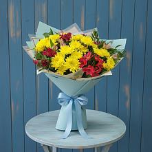 Букет цветов из:  Альстромерии и Хризантемы в Советском Республики Крым