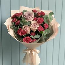 Букет цветов из:  Гвоздики и Розы #REPLACE_PRED# Советском Республики Крым