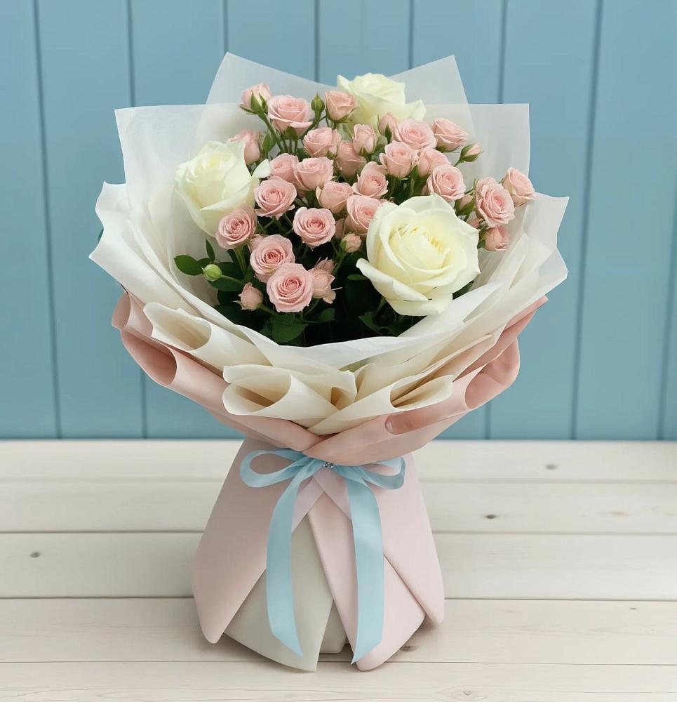 Букет цветов из: Розы в Советском Республики Крым