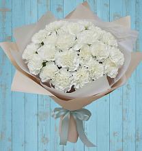 Букет цветов из:  Гвоздики в Советском Республики Крым